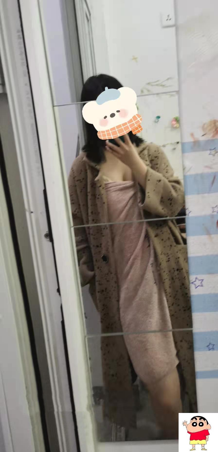 QQ聊的大一小骚货，奶子真不错 (17P)