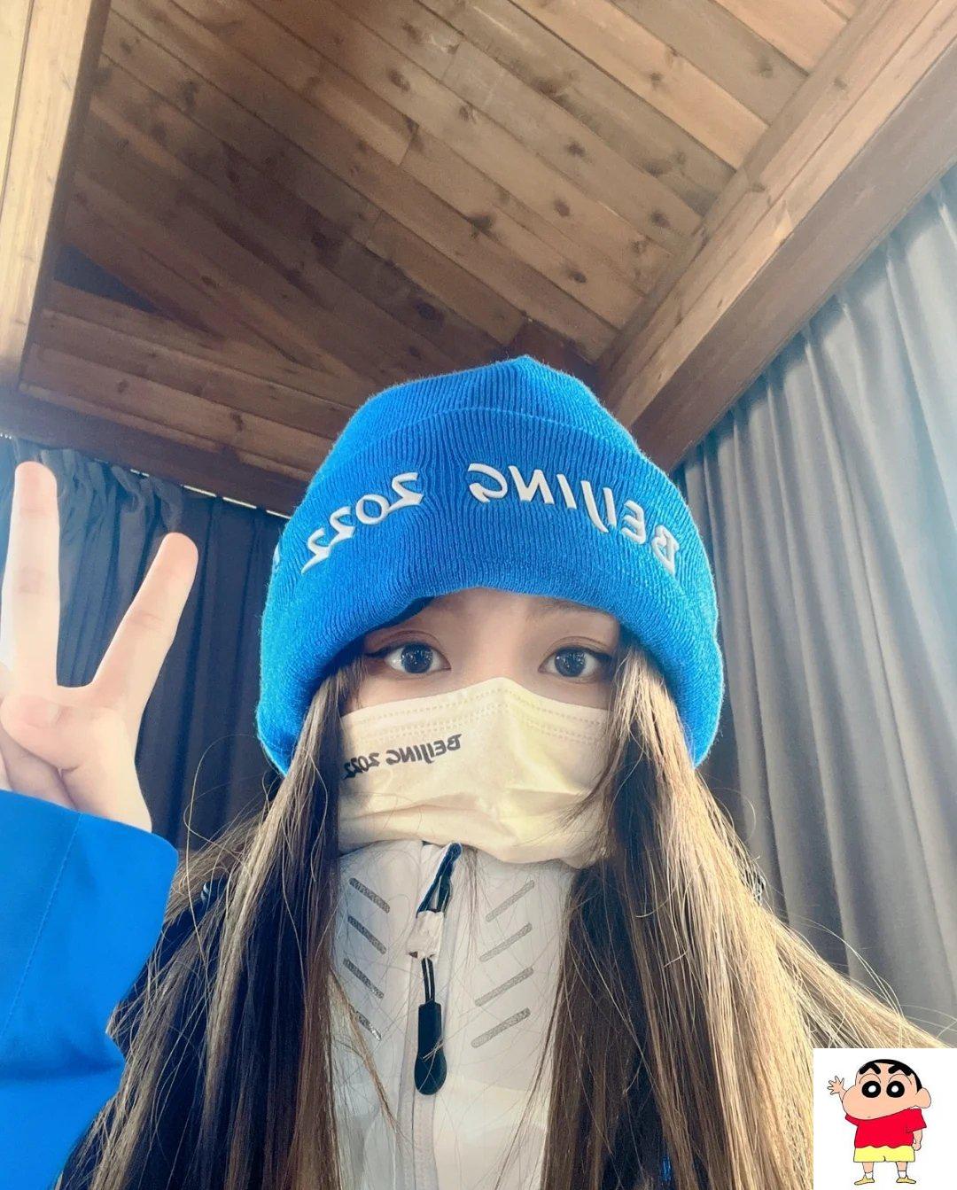 反差，白天是冬奥会志愿者小姐姐，背后竟或是福利鸡 (51P)