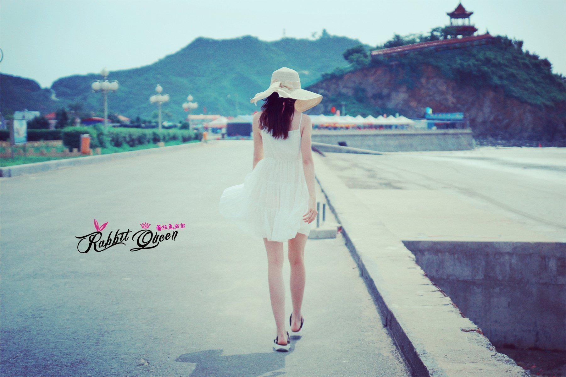 蕾丝兔宝宝  海滨白裙