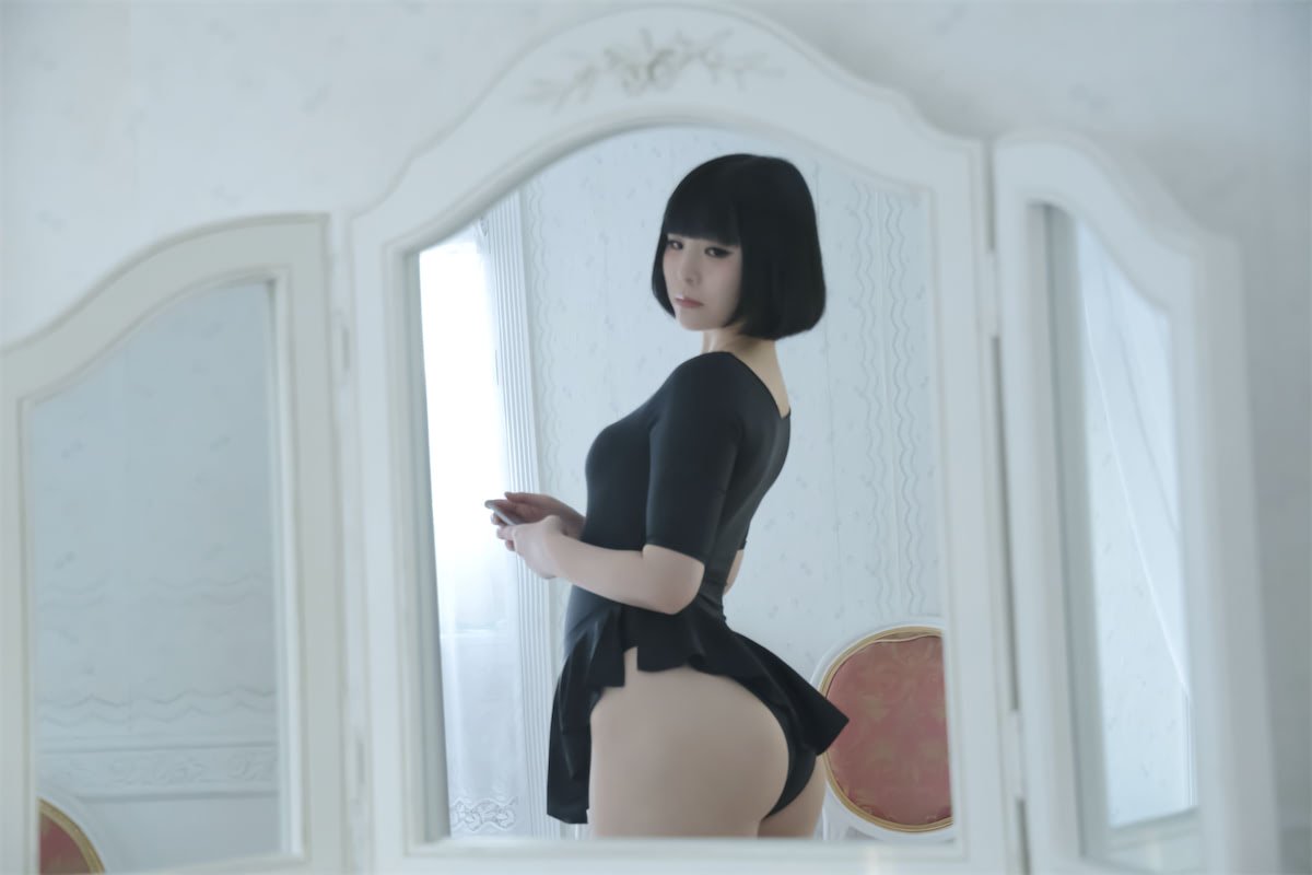 口枷屋モイラ 舞裙