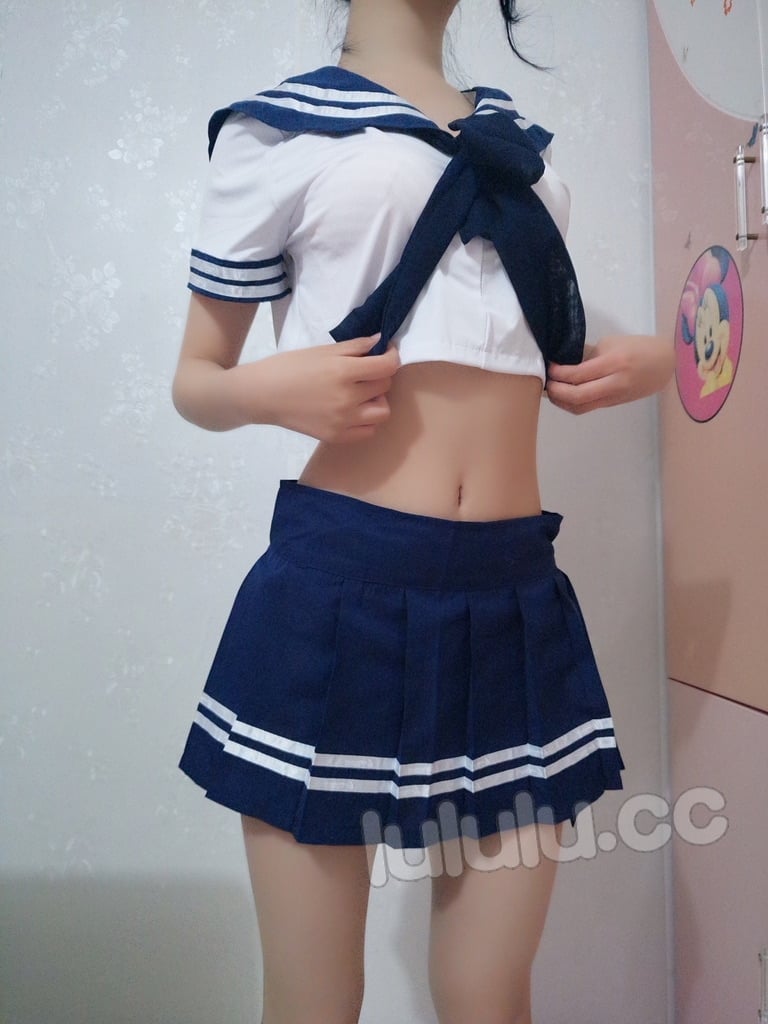 沈娇娇甜美小娇妾  萝莉水手服超短裙