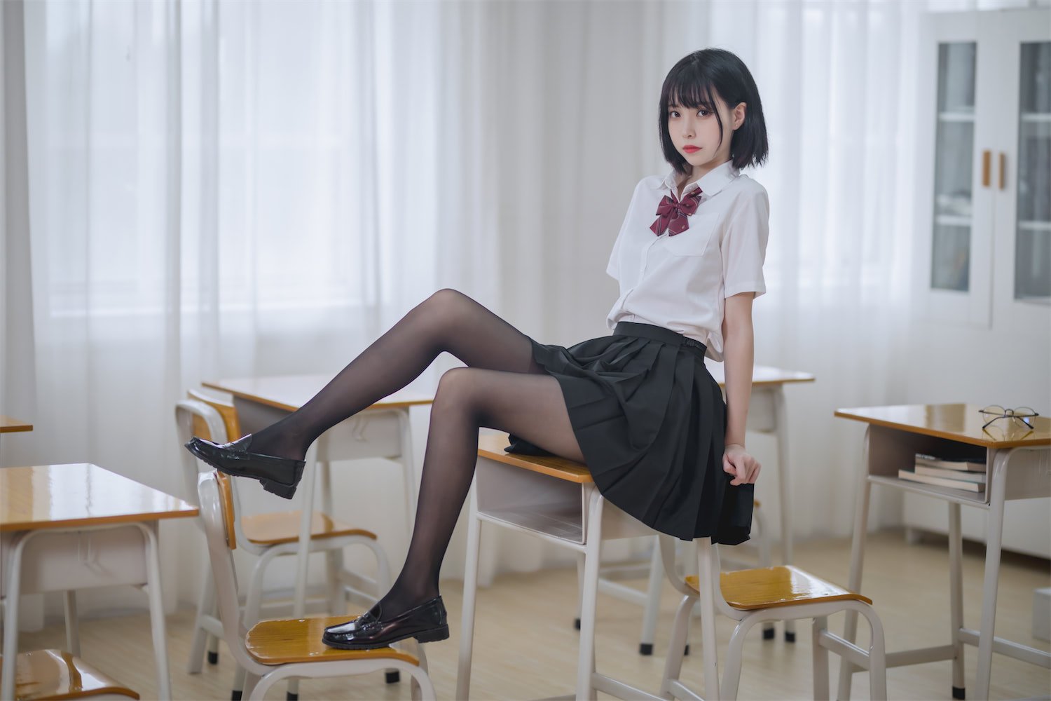 许岚LAN 教室jk黑丝